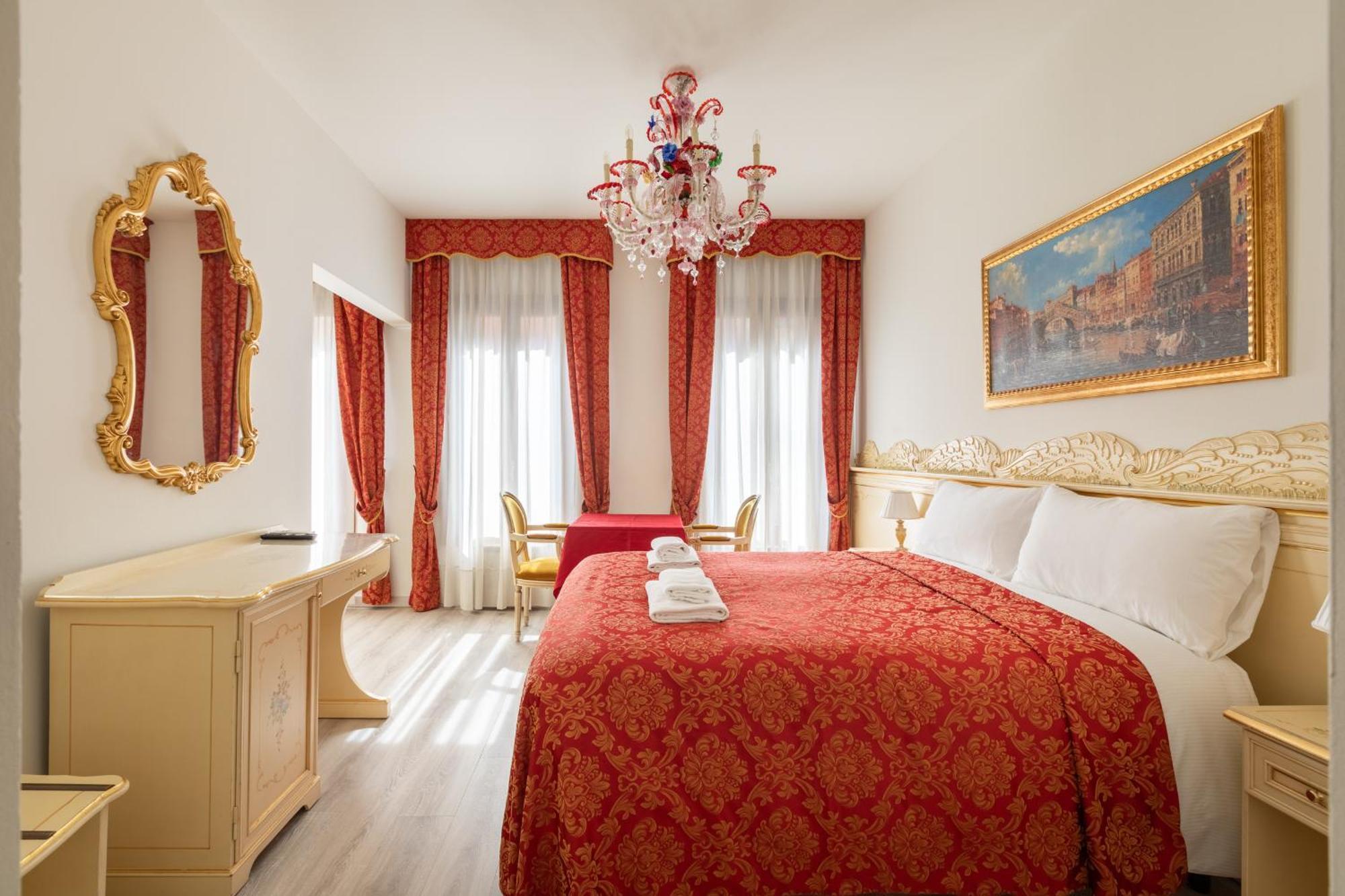 Ca' Luisa Hotel Venice Exterior photo